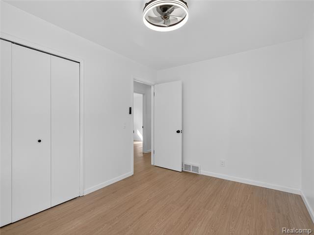 Builiding view twenty eight for 2070 Walton, Rochester, MI. 48309