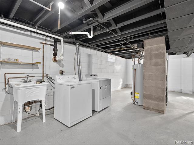 Builiding view twenty for 2070 Walton, Rochester, MI. 48309