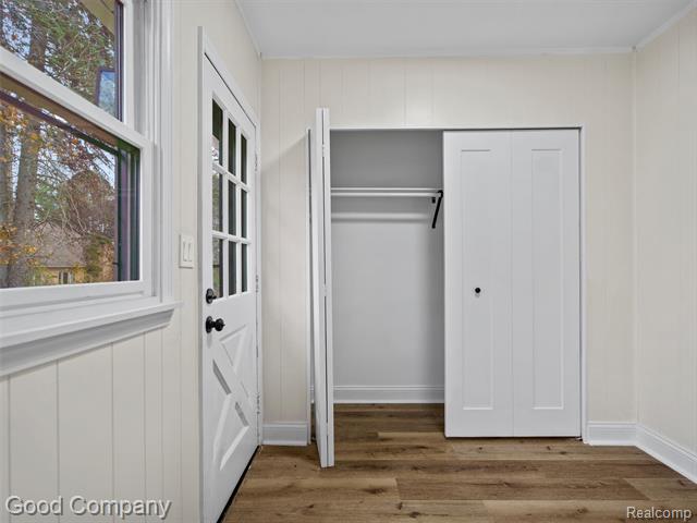 Builiding view twelve for 32 Shagbark, Rochester, MI. 48309