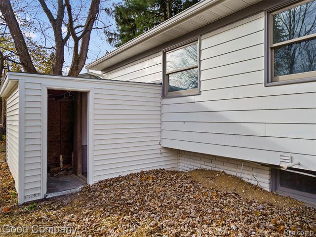 Builiding view twenty eight for 32 Shagbark, Rochester, MI. 48309