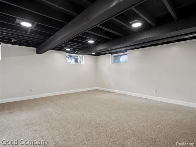 Builiding view twenty five for 32 Shagbark, Rochester, MI. 48309