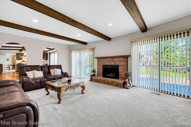 Builiding view twenty for 217 Stonetree, Rochester, MI. 48309