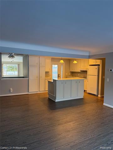 Builiding view three for 216 Nevada, Rochester, MI. 48309