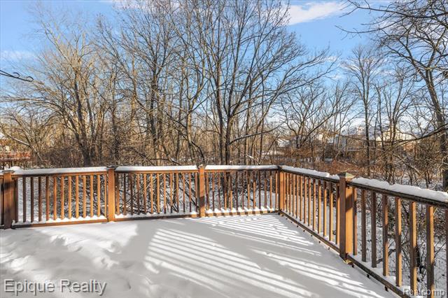 Builiding view forty seven for 254 Marmoor, Rochester, MI. 48309