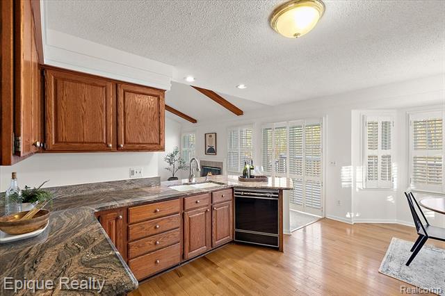 Builiding view thirteen for 254 Marmoor, Rochester, MI. 48309