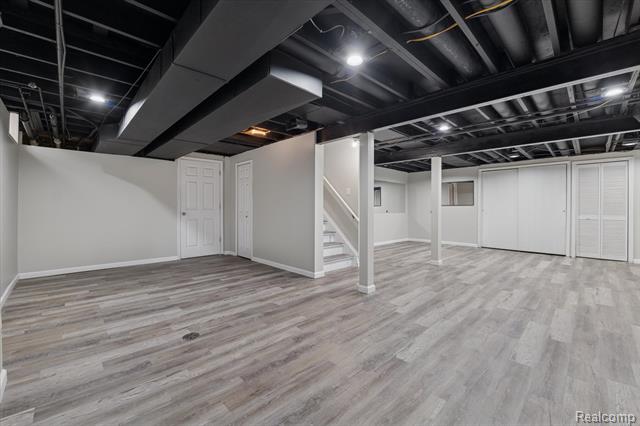 Builiding view fifty four for 2728 Winter Park, Rochester, MI. 48309