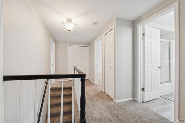 Builiding view forty nine for 2728 Winter Park, Rochester, MI. 48309