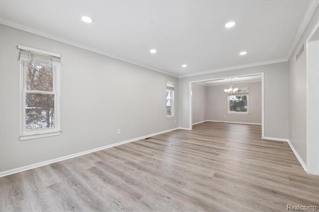 Builiding view seven for 2728 Winter Park, Rochester, MI. 48309