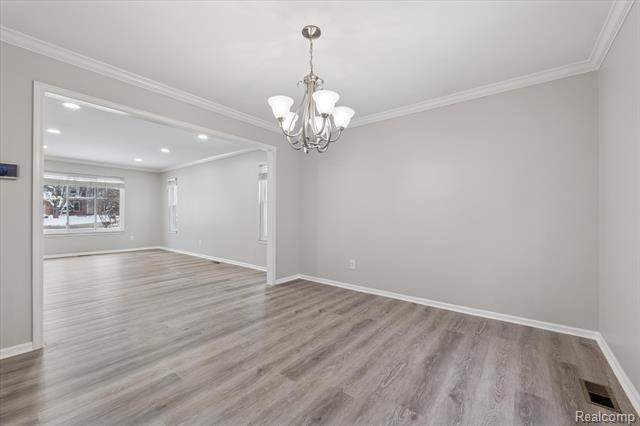 Builiding view thirteen for 2728 Winter Park, Rochester, MI. 48309