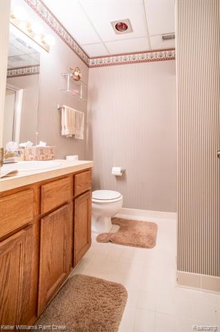 Builiding view thirty three for 1447 Oakstone, Rochester, MI. 48309