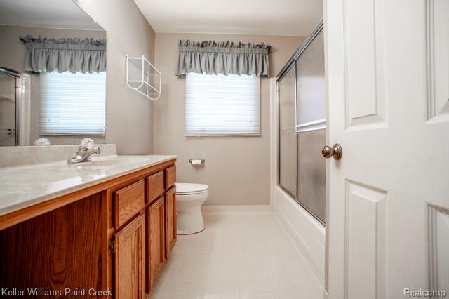 Builiding view twenty three for 1447 Oakstone, Rochester, MI. 48309