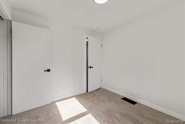 Builiding view nine for 1165 Vinewood, Auburn Hills, MI. 48326