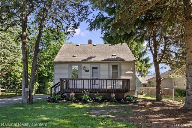 front view for 1165 Vinewood St, Auburn Hills, Mi. 48326