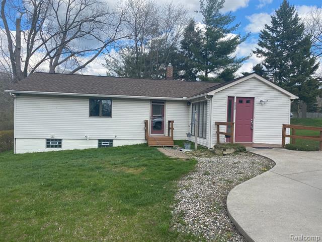 front view for 3205 Shimmons Rd, Auburn Hills, Mi. 48326