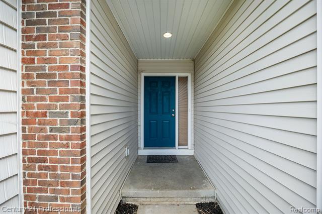 Builiding view four for 3305 Grove, Auburn Hills, MI. 48326