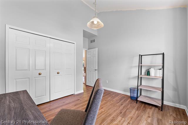 Builiding view twenty two for 3305 Grove, Auburn Hills, MI. 48326