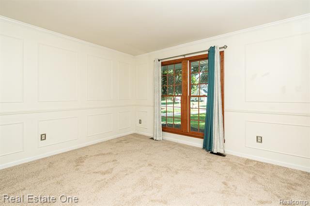 Builiding view eleven for 1377 Barneswood, Rochester, MI. 48306