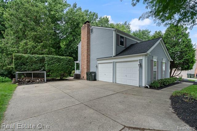 Builiding view one for 1377 Barneswood, Rochester, MI. 48306