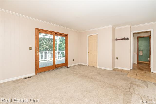 Builiding view twenty five for 1377 Barneswood, Rochester, MI. 48306