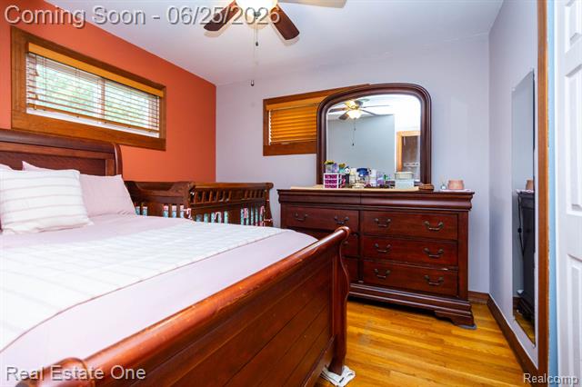 Builiding view eighteen for 220 Winry, Rochester, MI. 48307