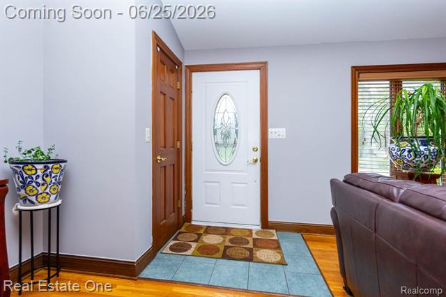 Builiding view four for 220 Winry, Rochester, MI. 48307