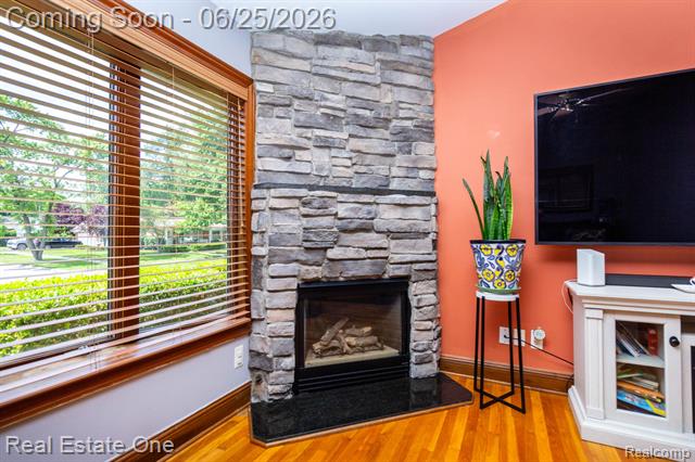 Builiding view seven for 220 Winry, Rochester, MI. 48307