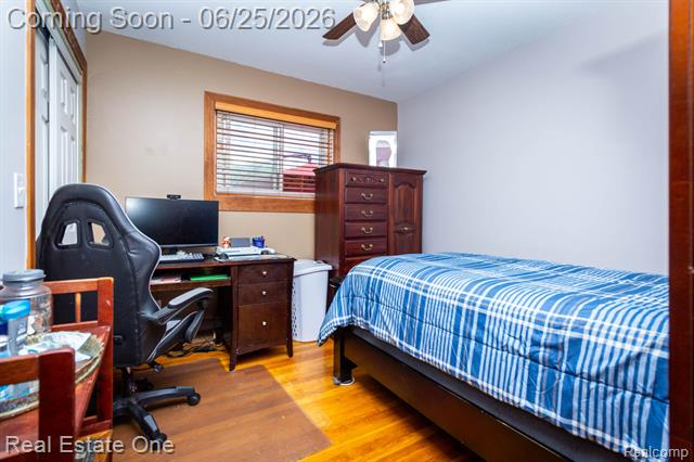 Builiding view twenty for 220 Winry, Rochester, MI. 48307