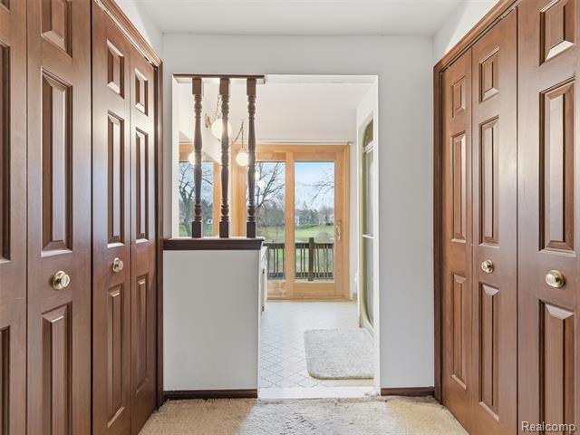 Builiding view twenty three for 1135 Hickory Hill, Rochester, MI. 48309