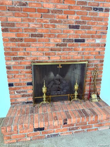 Builiding view fifteen for 1295 W Fairview, Rochester, MI. 48306