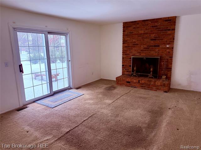 Builiding view sixteen for 1295 W Fairview, Rochester, MI. 48306