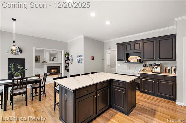 Builiding view eighteen for 1908 Beaver Creek, Rochester, MI. 48307