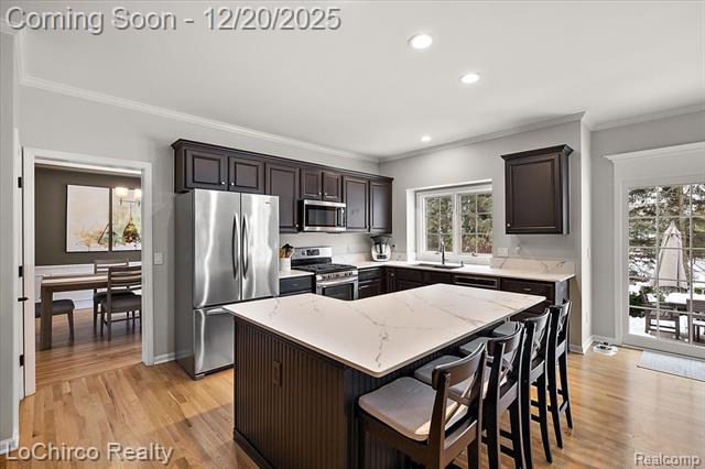 Builiding view fifteen for 1908 Beaver Creek, Rochester, MI. 48307