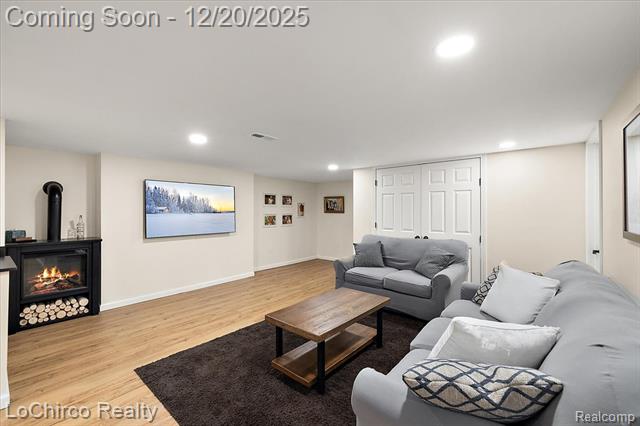 Builiding view fifty seven for 1908 Beaver Creek, Rochester, MI. 48307