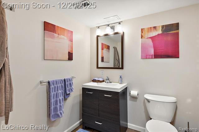 Builiding view fifty for 1908 Beaver Creek, Rochester, MI. 48307