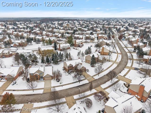 Builiding view two for 1908 Beaver Creek, Rochester, MI. 48307