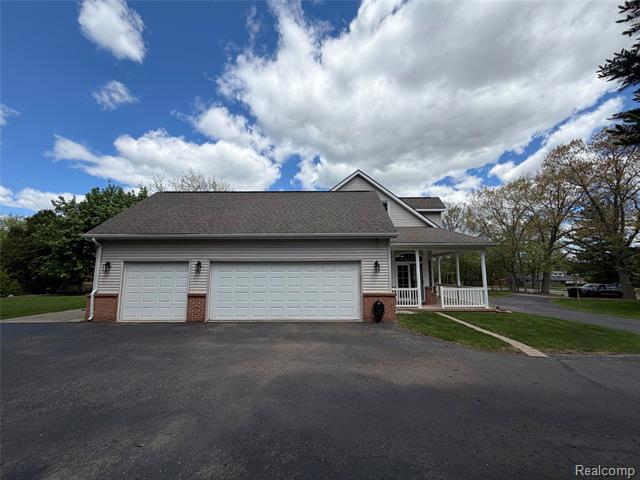 Builiding view thirty four for 1143 Brewster, Rochester, MI. 48306