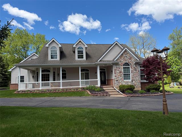 front view for 1143 Brewster Rd, Rochester, Mi. 48306