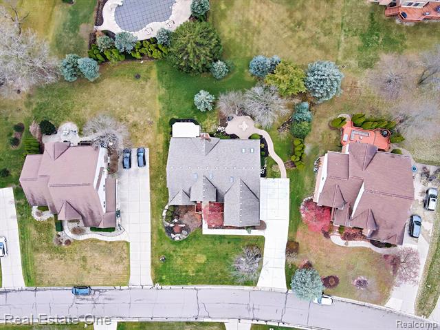 Builiding view fifty five for 1859 Haverhill, Rochester, MI. 48306