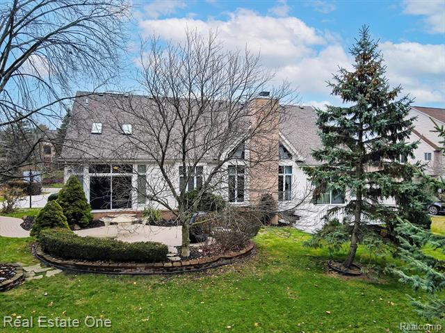 Builiding view fifty two for 1859 Haverhill, Rochester, MI. 48306