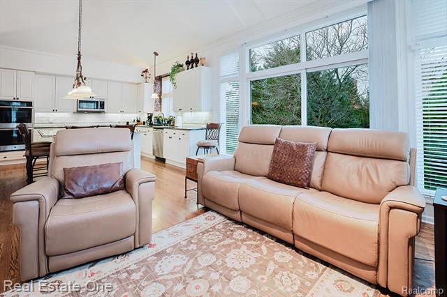 Builiding view nineteen for 1859 Haverhill, Rochester, MI. 48306