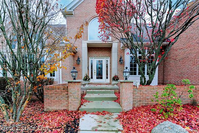 Builiding view one for 1859 Haverhill, Rochester, MI. 48306