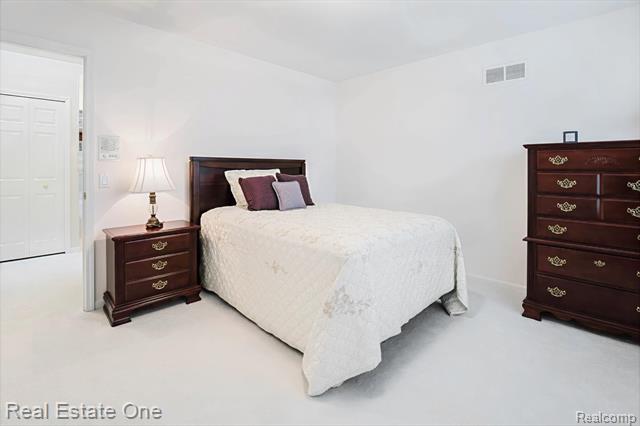 Builiding view thirty eight for 1859 Haverhill, Rochester, MI. 48306