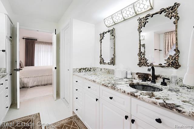 Builiding view twenty five for 1859 Haverhill, Rochester, MI. 48306