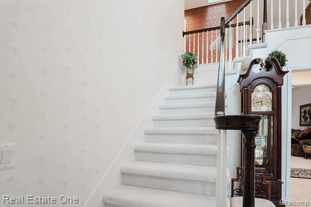 Builiding view twenty nine for 1859 Haverhill, Rochester, MI. 48306