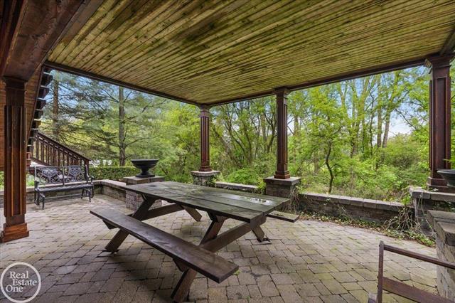 Builiding view eleven for 877 Quarry, Rochester, MI. 48306