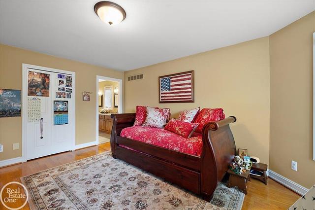 Builiding view fifty seven for 877 Quarry, Rochester, MI. 48306