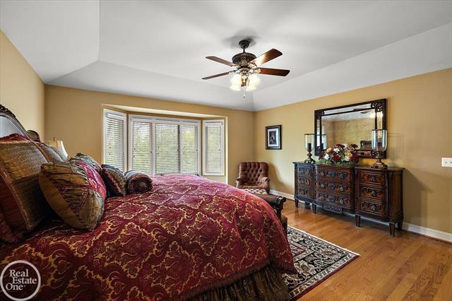 Builiding view forty eight for 877 Quarry, Rochester, MI. 48306