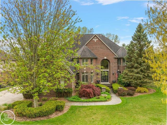 Builiding view one for 877 Quarry, Rochester, MI. 48306