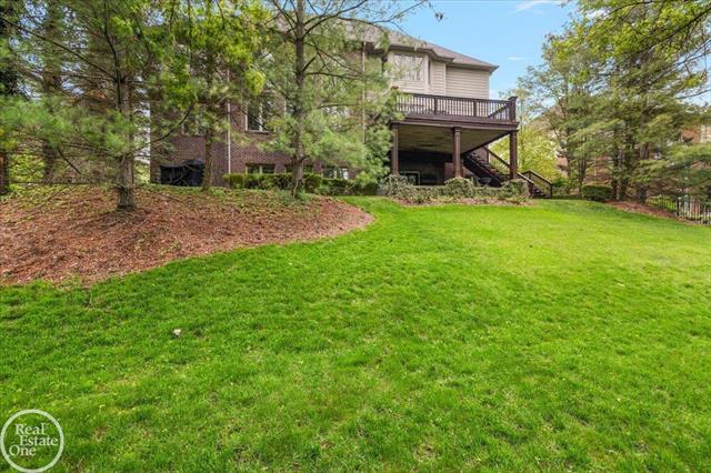 Builiding view seven for 877 Quarry, Rochester, MI. 48306