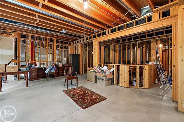 Builiding view sixty seven for 877 Quarry, Rochester, MI. 48306